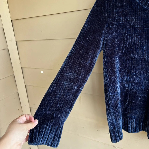 Orvis Crewneck Long Sleeve Sweater - Size M Chunky Winter Party - Picture 3 of 5